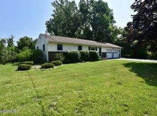 75 Guideboard Rd, Waterford, NY 12188