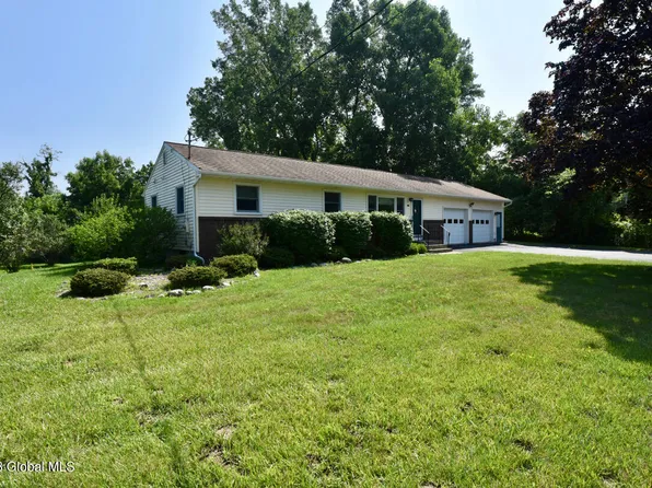 75 Guideboard Road, Waterford, NY 12188