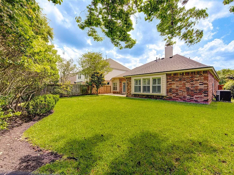 21930 Shady Heath Ln — Photo 45