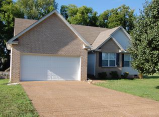 3025 Candlelite Dr, Spring Hill, TN 37174