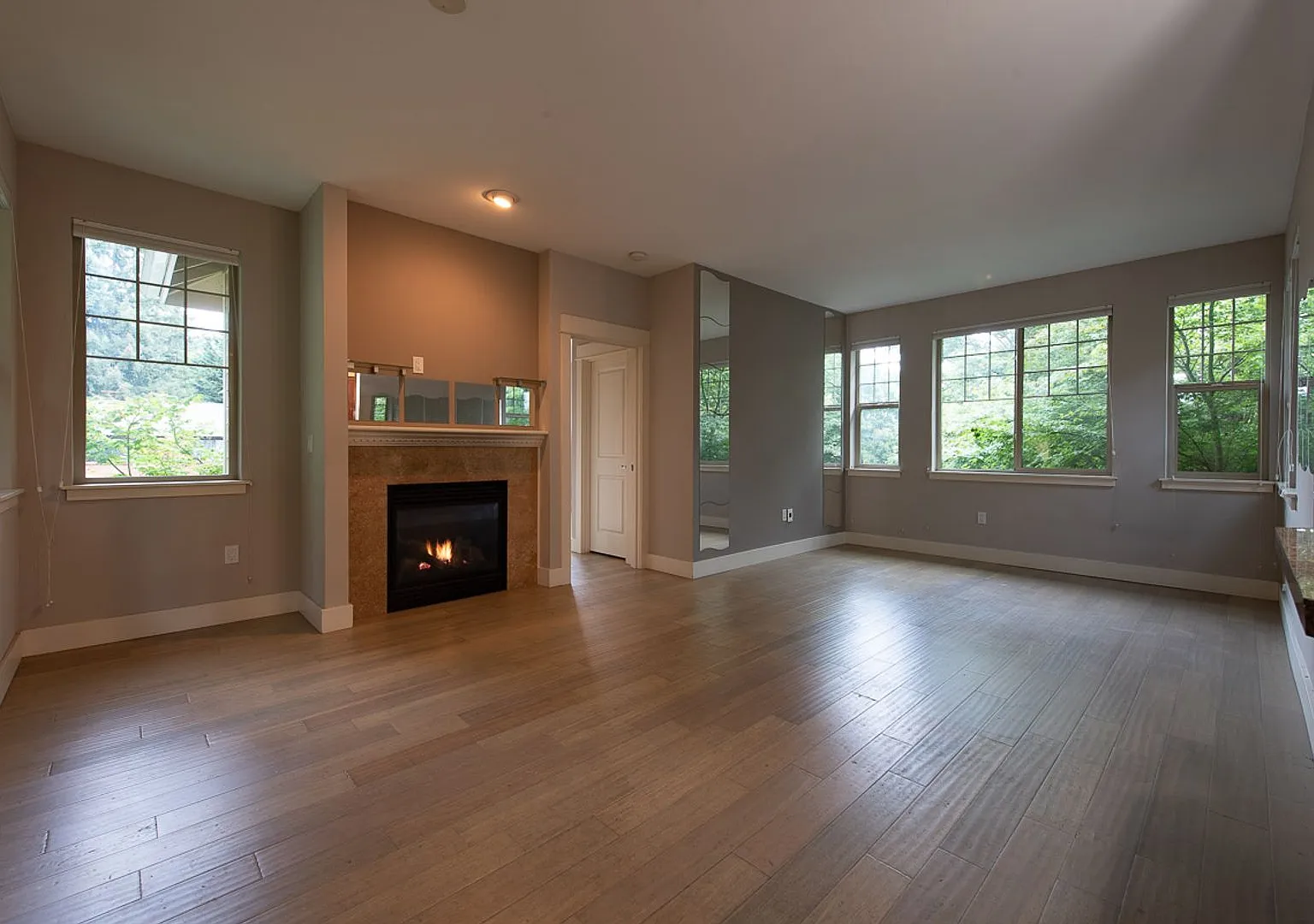 2 Bed 2 Bath Nelson Ridge Condo - Close to Everything! — Photo 3