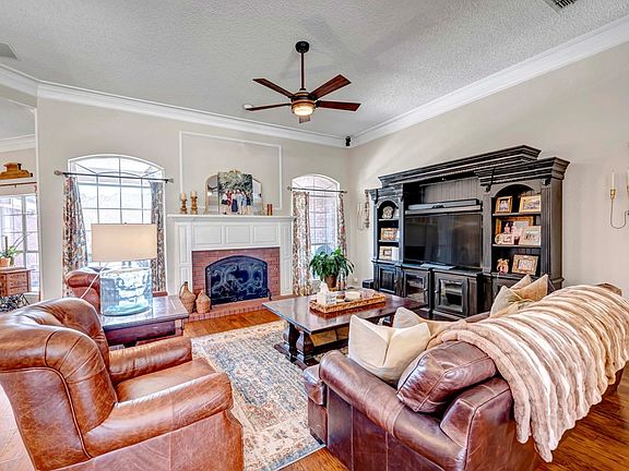 5th image of 5305 Ridgefield Ct
