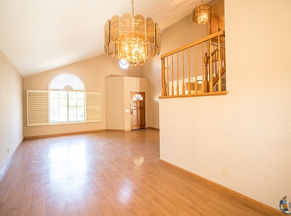 5th image of 2591 Sandalwood Dr