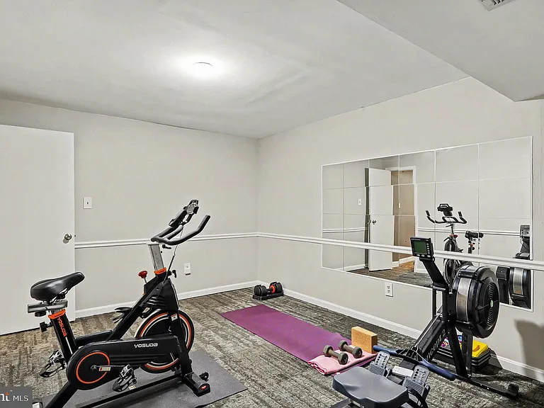 726 Gentle Breeze Ct — Photo 23