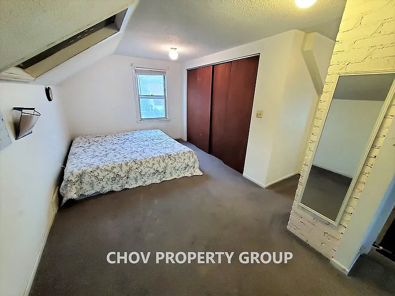 UPPER LOFT BEDROOM AREA
