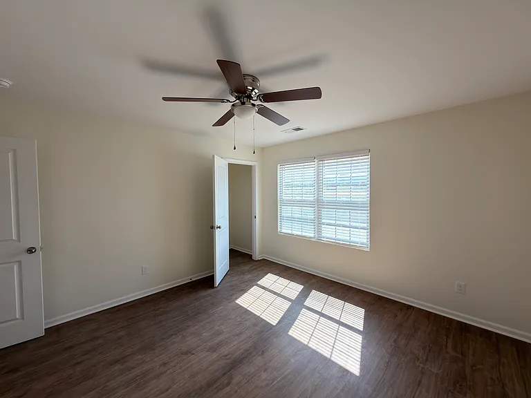 1030 Magnolia Way — Photo 12