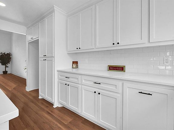 4th image of 8823 Bird Forest Drive