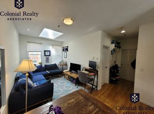 7 Cleveland Pl #15C, Boston, MA 02113