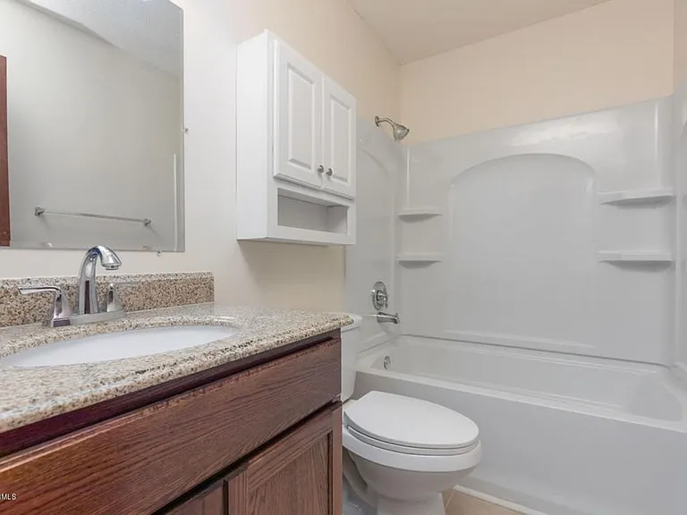 1041 Spring Villa Dr — Photo 16