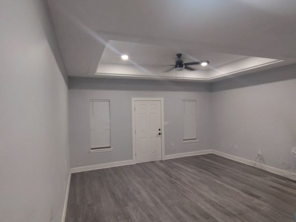 2227 Us Highway 281 #A1
