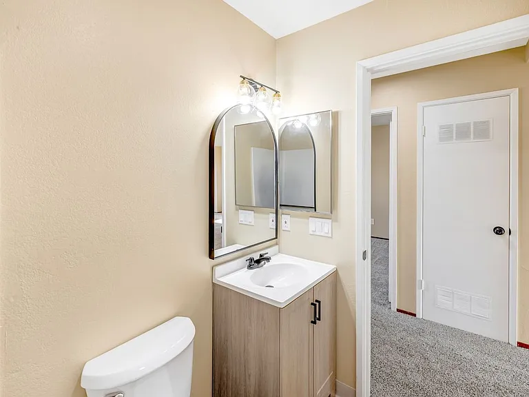 3330 Del Monte Blvd — Photo 34