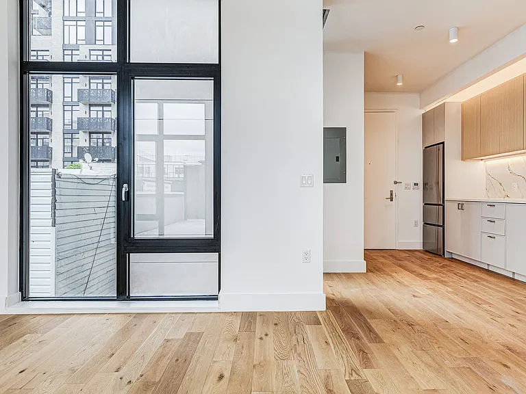 38-38 32nd St #710 — Photo 4