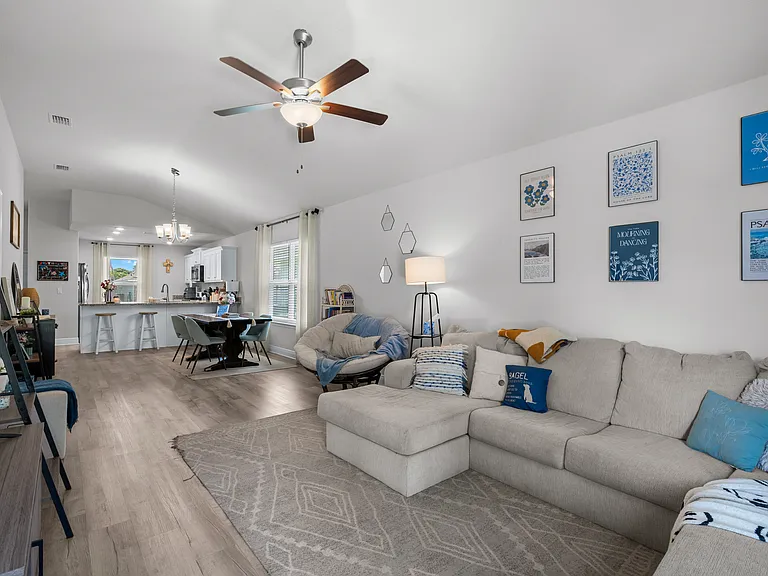 7019 Sonny Dr — Photo 12