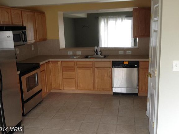 3rd image of 46086 Maria Way