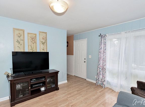 5th image of 1414 Brentwood Dr