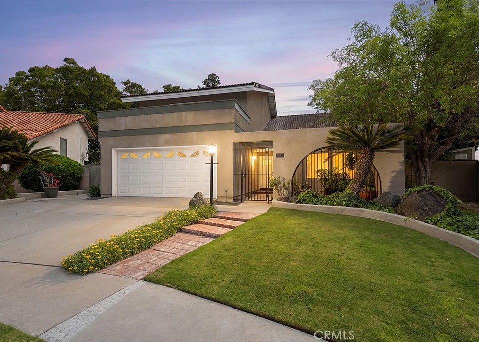 1st image of 7992 Sun Valley Way
