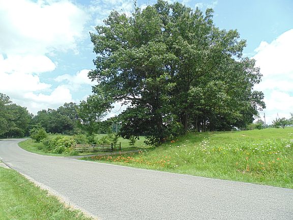 3rd image of 5711 County Road 324