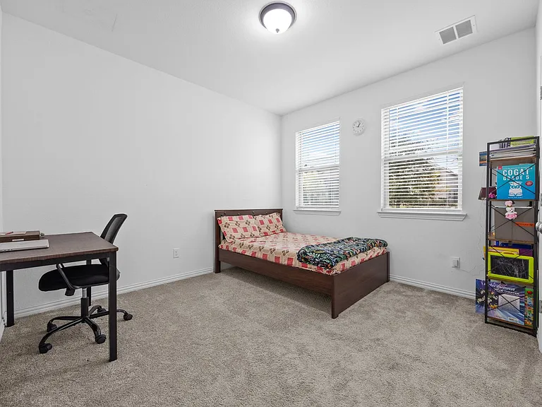 303 Eagle Ford Dr — Photo 19