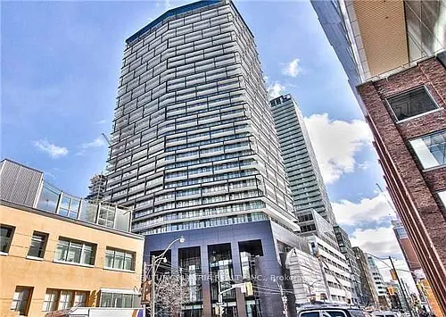 125 Peter St Photo 1