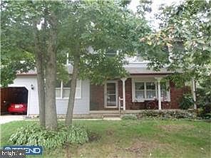 1st image of 12 Stowe Ct