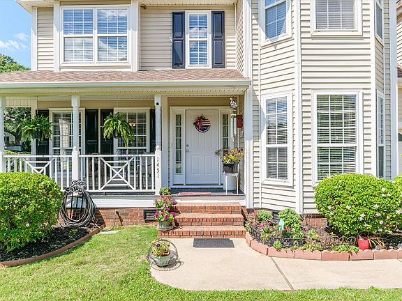 5th image of 1451 Willow Woods Dr