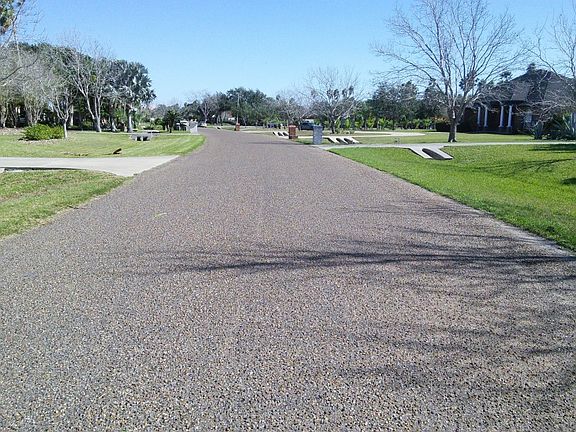 4th image of 115 N Nueces Park Ln