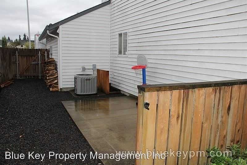 1st image of 19010 SE 16th St