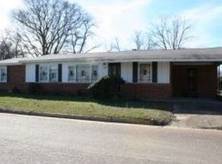 1202 15th St S, Columbus, MS 39701