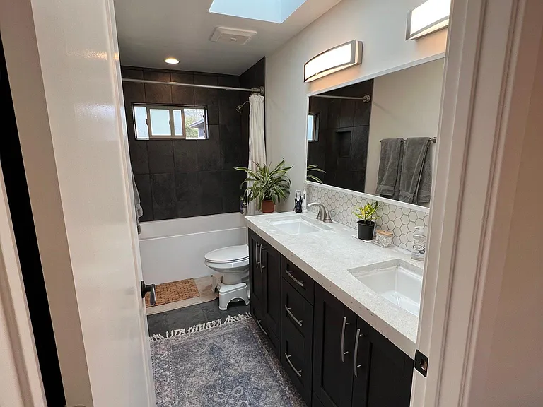 1464 Gulf St — Photo 3