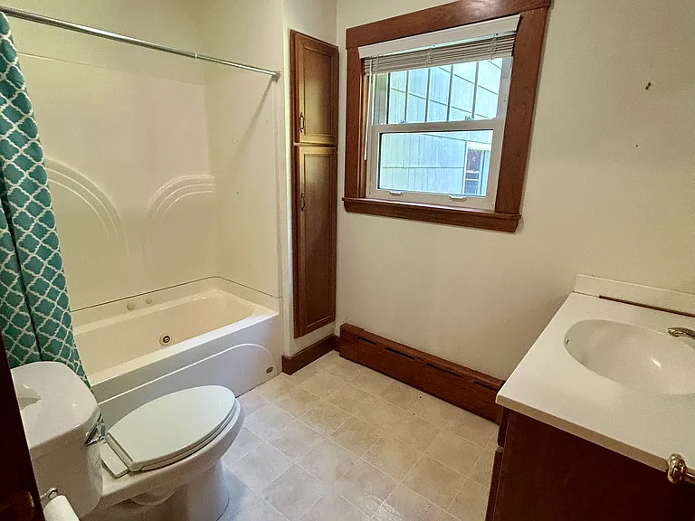 80 Western Ave — Photo 15
