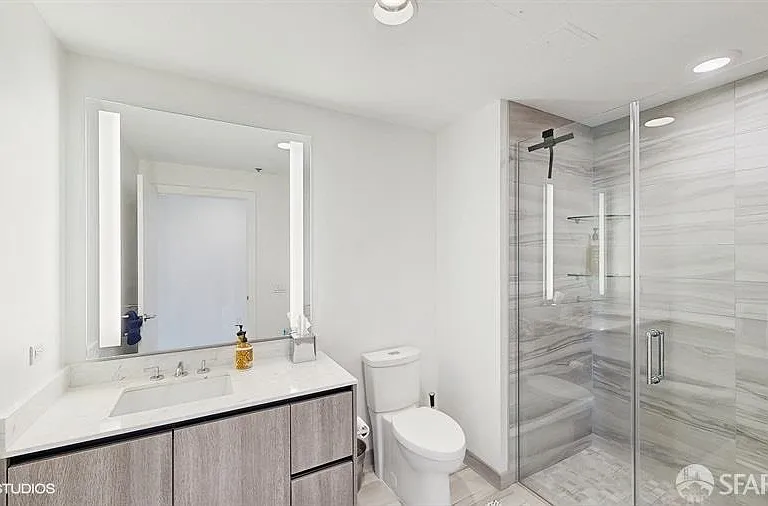 338 Main St #18H — Photo 21