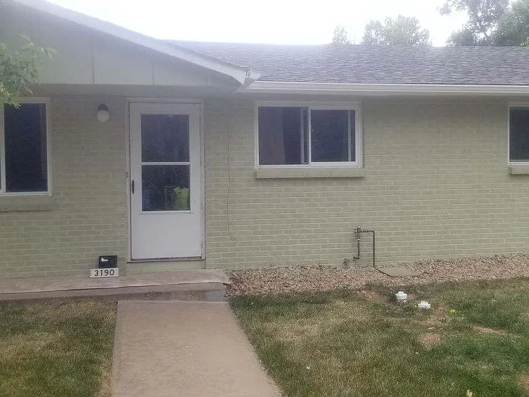 3190 Euclid Ave — Photo 2