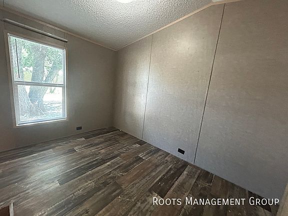 5th image of 2233 E 8th St Lot 281