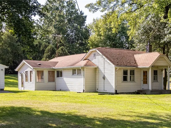 1734 Southeast Ave, Tallmadge, OH 44278