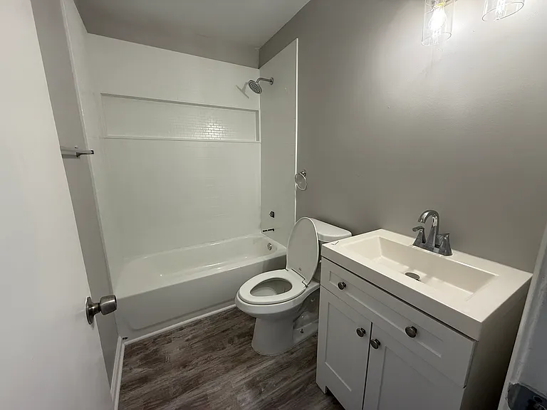 8251 Hudson Ave — Photo 4