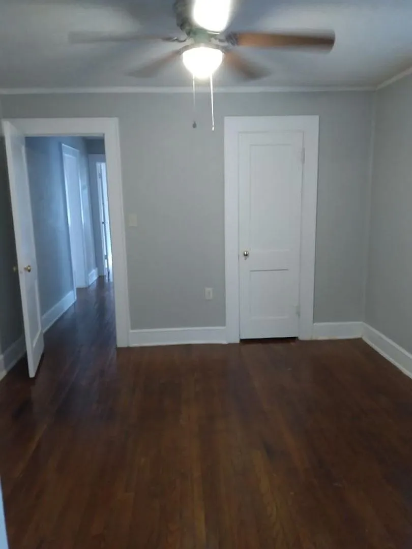 Renovated 3 Bedroom Park Hill Home — Photo 4