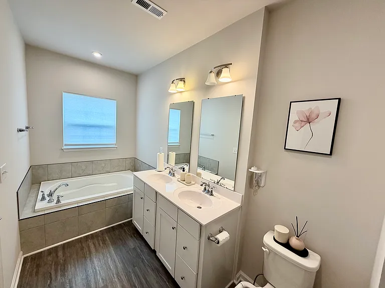 141 Callowhill Ln — Photo 12