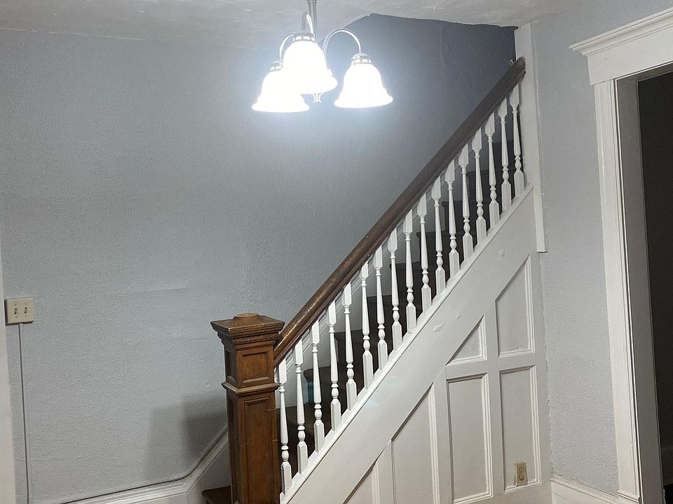 1st image of 313 W Pleasant Ave #1