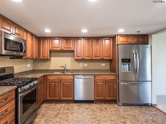 3rd image of 9066 Del Prado Dr APT 1N