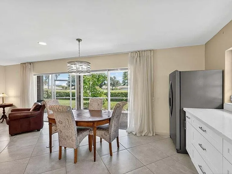 324 Orange Tree Dr #5 — Photo 15