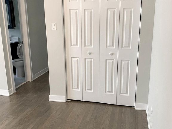 3rd image of 526 W Cornelia Ave #308
