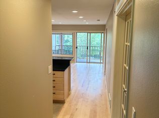 130 105th Ave SE UNIT B-102, Bellevue, WA 98004