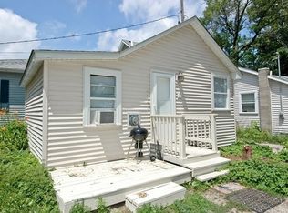 258 Lippincott Ln APT 2, Fox Lake, IL 60020