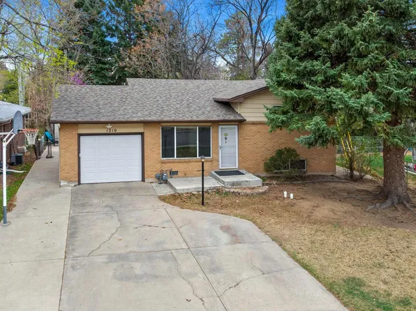 1210 Gard Pl, Loveland, CO 80537