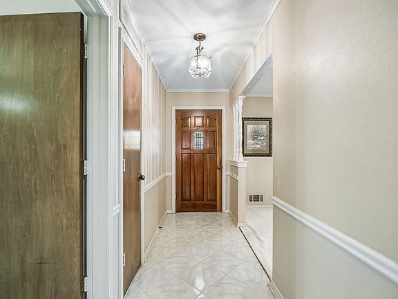 5th image of 7441 Alto Caro Dr