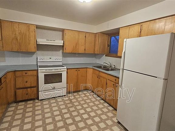 4th image of 714 W Kiernan Ave #A