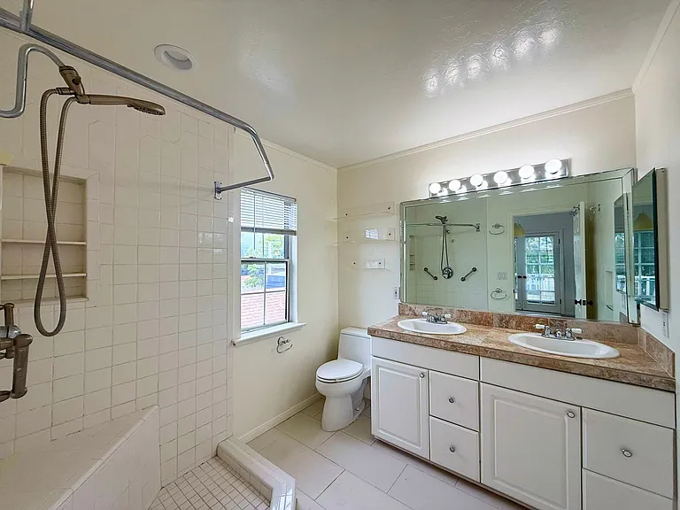 4640 Muir Ave — Photo 9