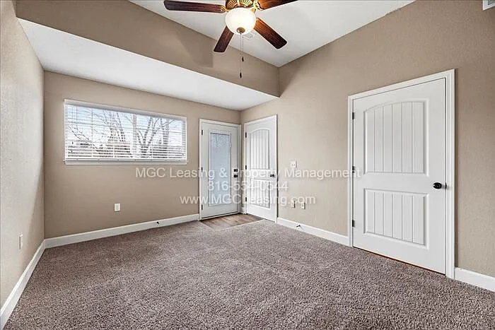 2110 Hickoryleaf Ln — Photo 6