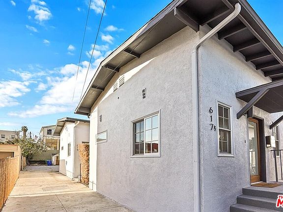 3rd image of 617 1/2 Micheltorena St