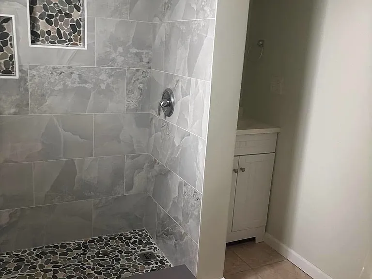 6515 Forest Ave — Photo 14